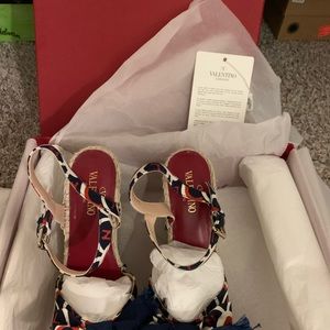 Valentino Garavani Sandal Marine-Mattone Size 38